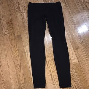 LULULEMON black long WUNDER UNDER LEGGING